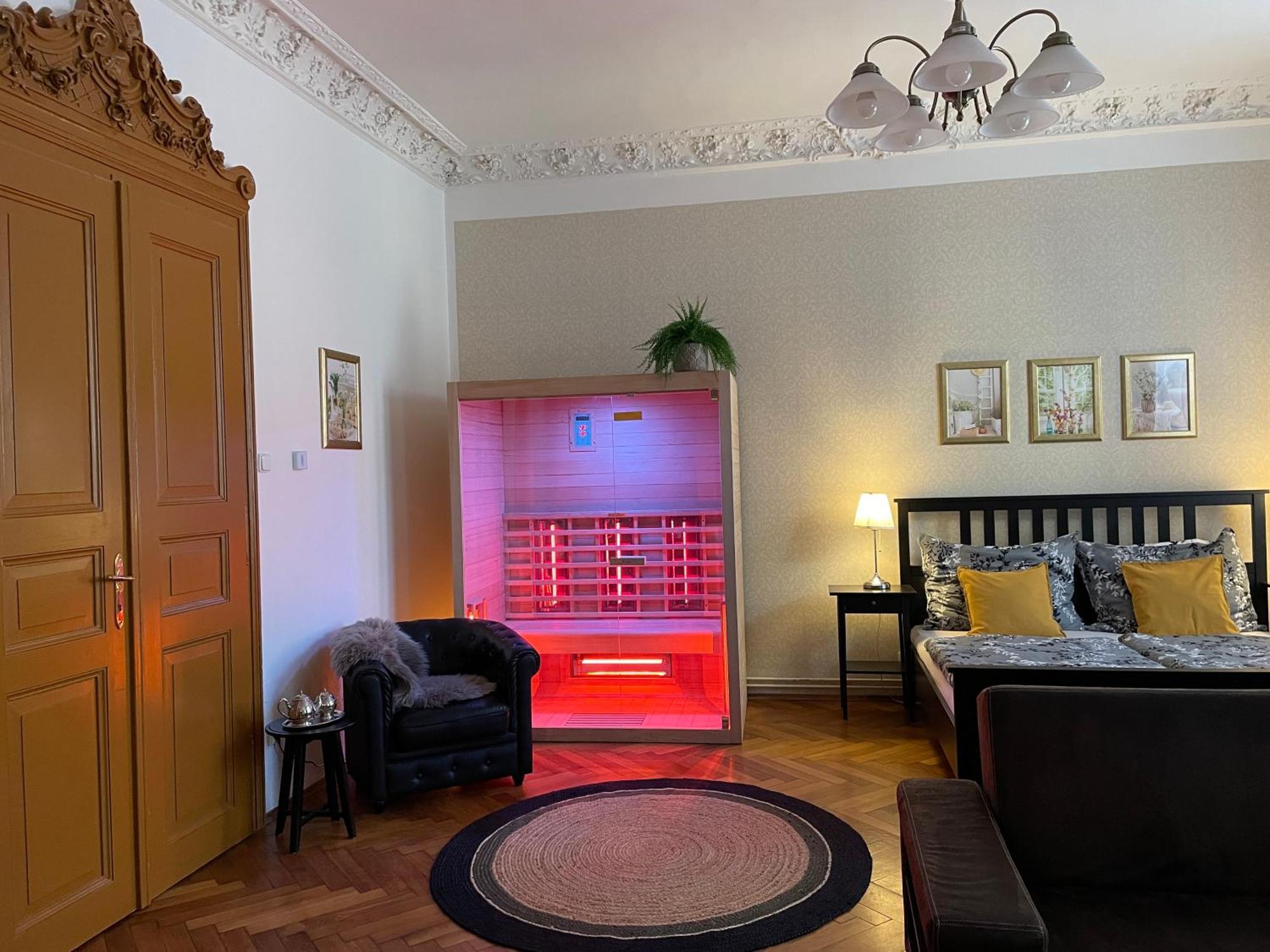 Golden Key Apartments Liberec Buitenkant foto