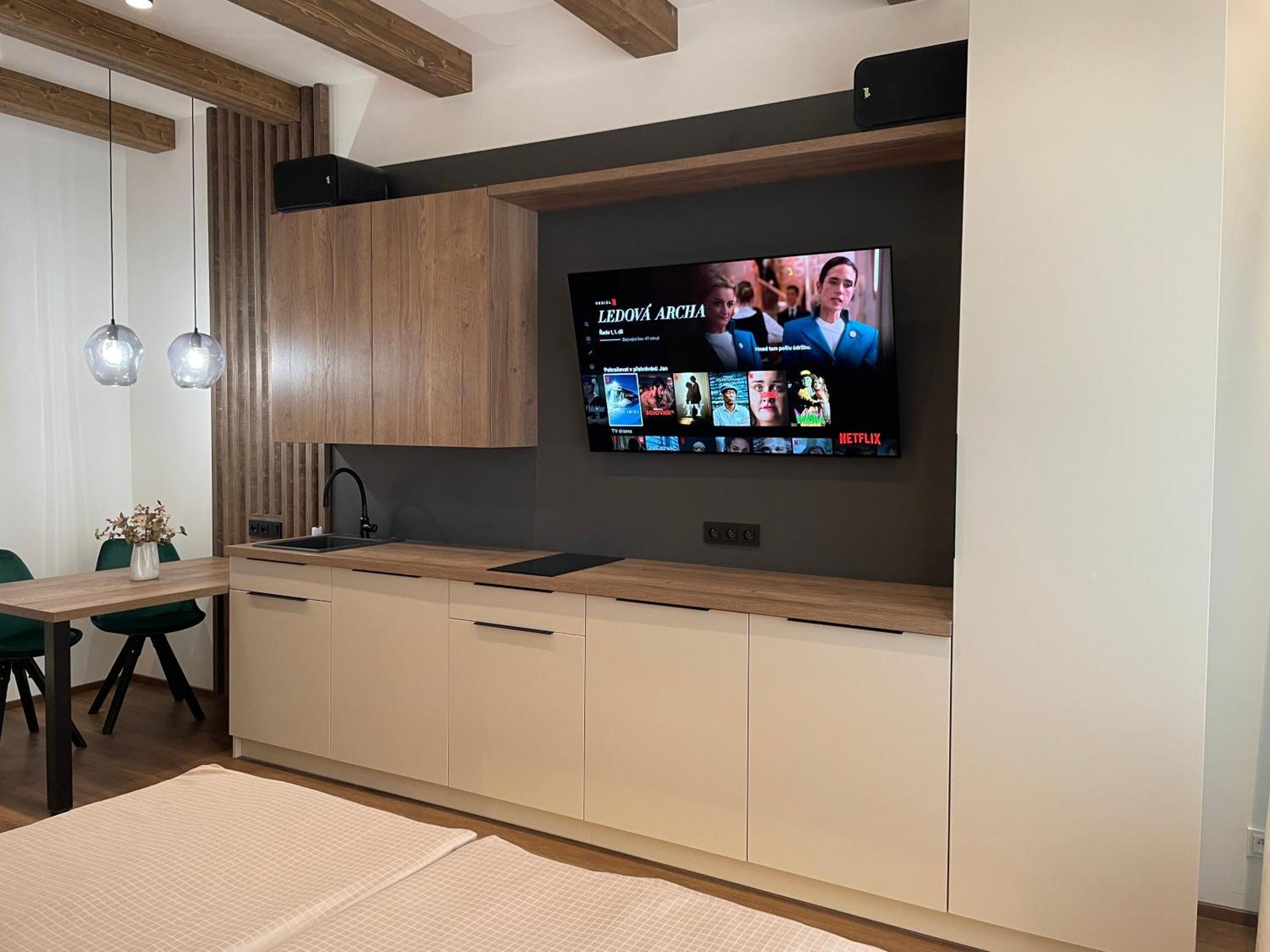 Golden Key Apartments Liberec Buitenkant foto